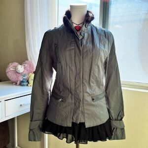 Soft grunge fur collar hidden button front olive green utility jacket women’s s